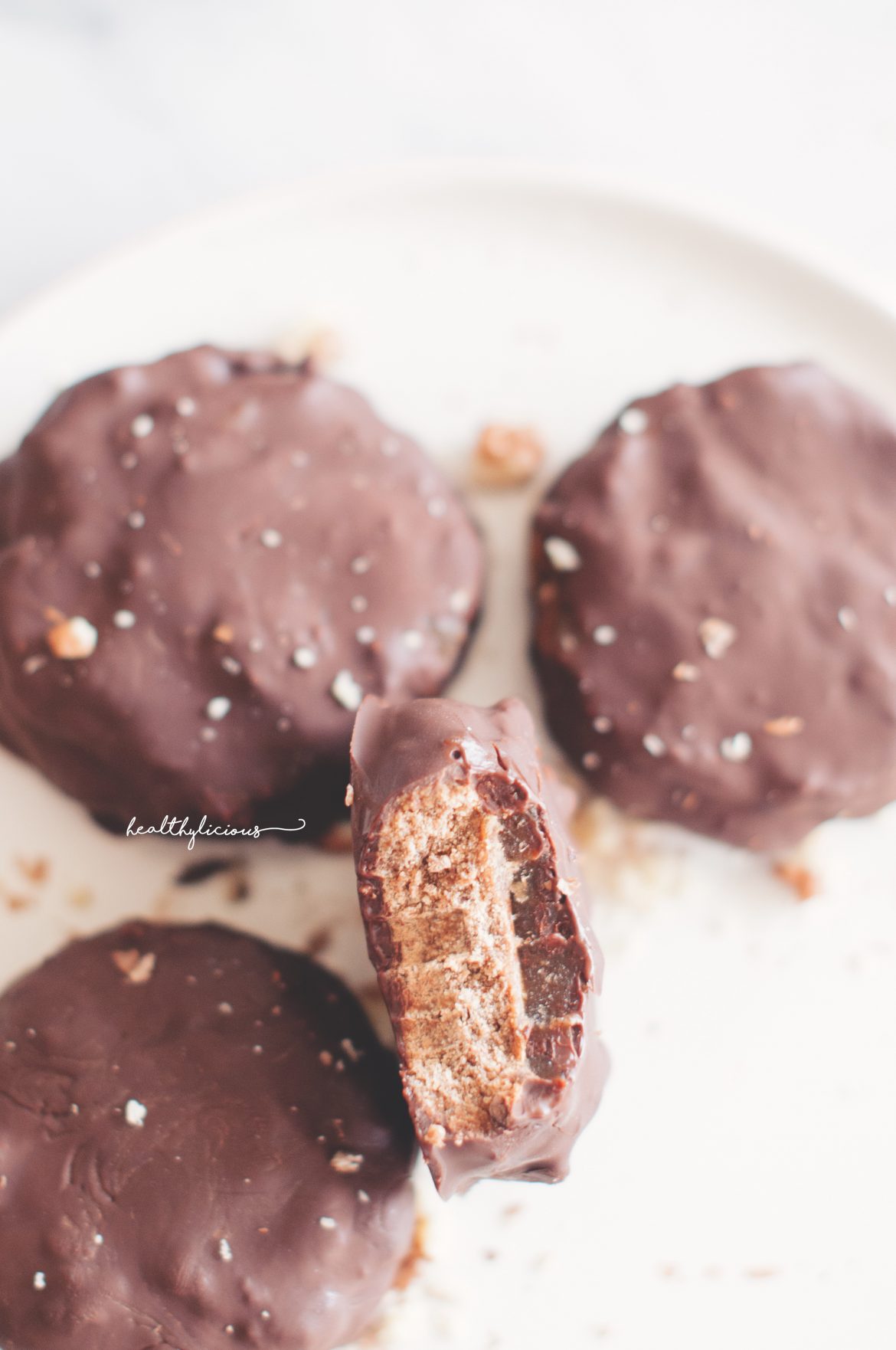 Бисквити с карамелов пълнеж - Healthylicious