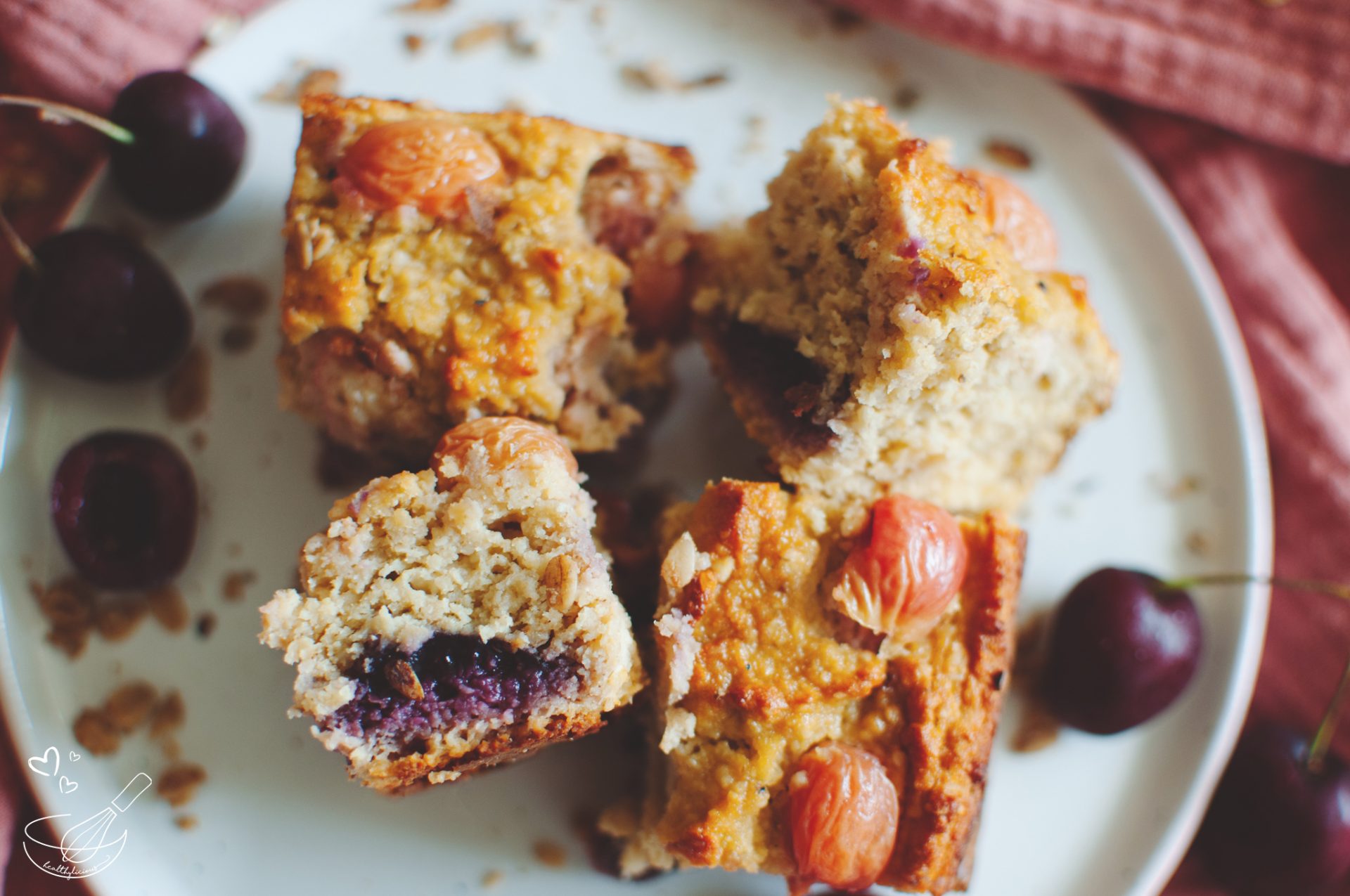 Лек сладкиш с череши без глутен - Healthylicious